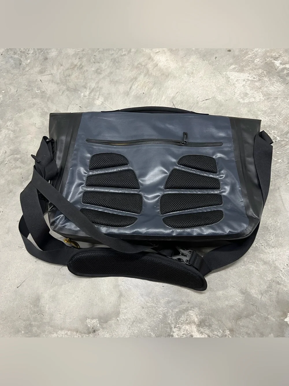 BMW MOTORRAD MessengerBag 2 Weather Resistant Laptop Bag Black Blue
